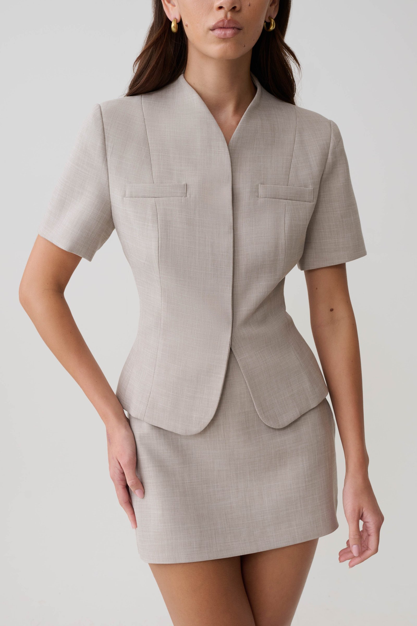 260429_MESHKI_Resort_6_07_334_1 Laila Suiting Short Sleeve Top - Grey - Image 1